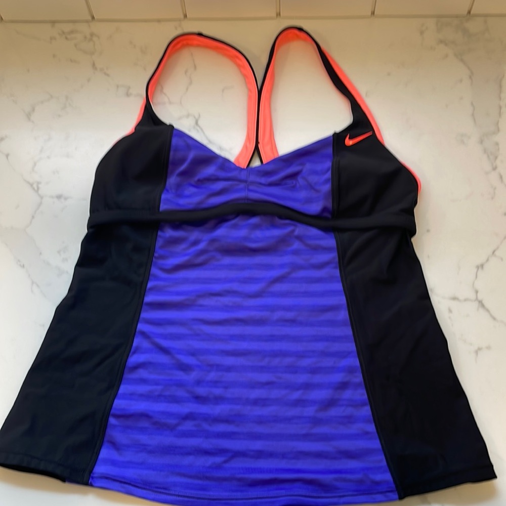 Nike swim tank size 6